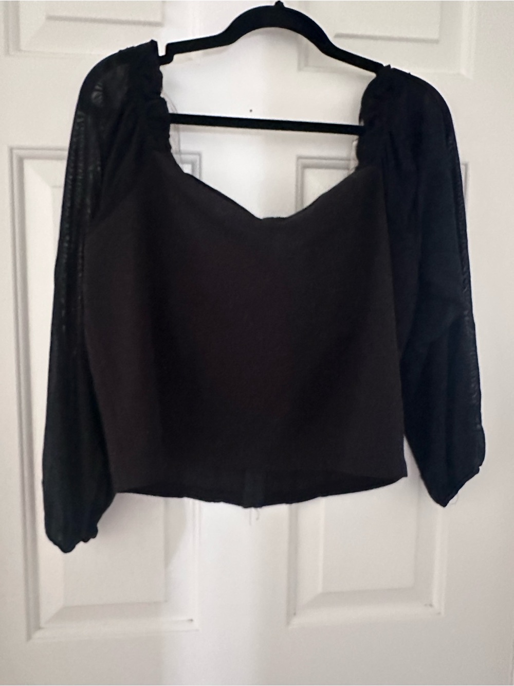 Bluebell Black Off-Shoulder Long Sleeve Crop Bustier Top - Picture 2 of 9